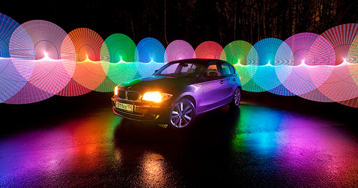 Новым светом называются. Фризлайт авто. Автомобиль СВР С светографи. Фотографии с цветным освещением для рисования. Freezelight от фар машин синий голубая палитра.