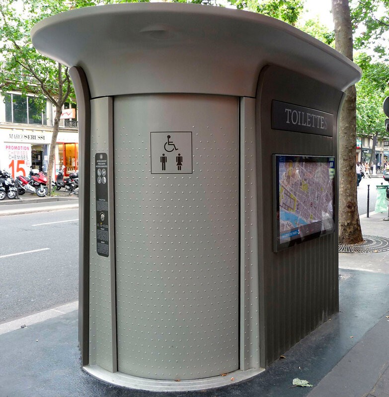 Япония налаживает экспорт высокотехнологичных туалетов
